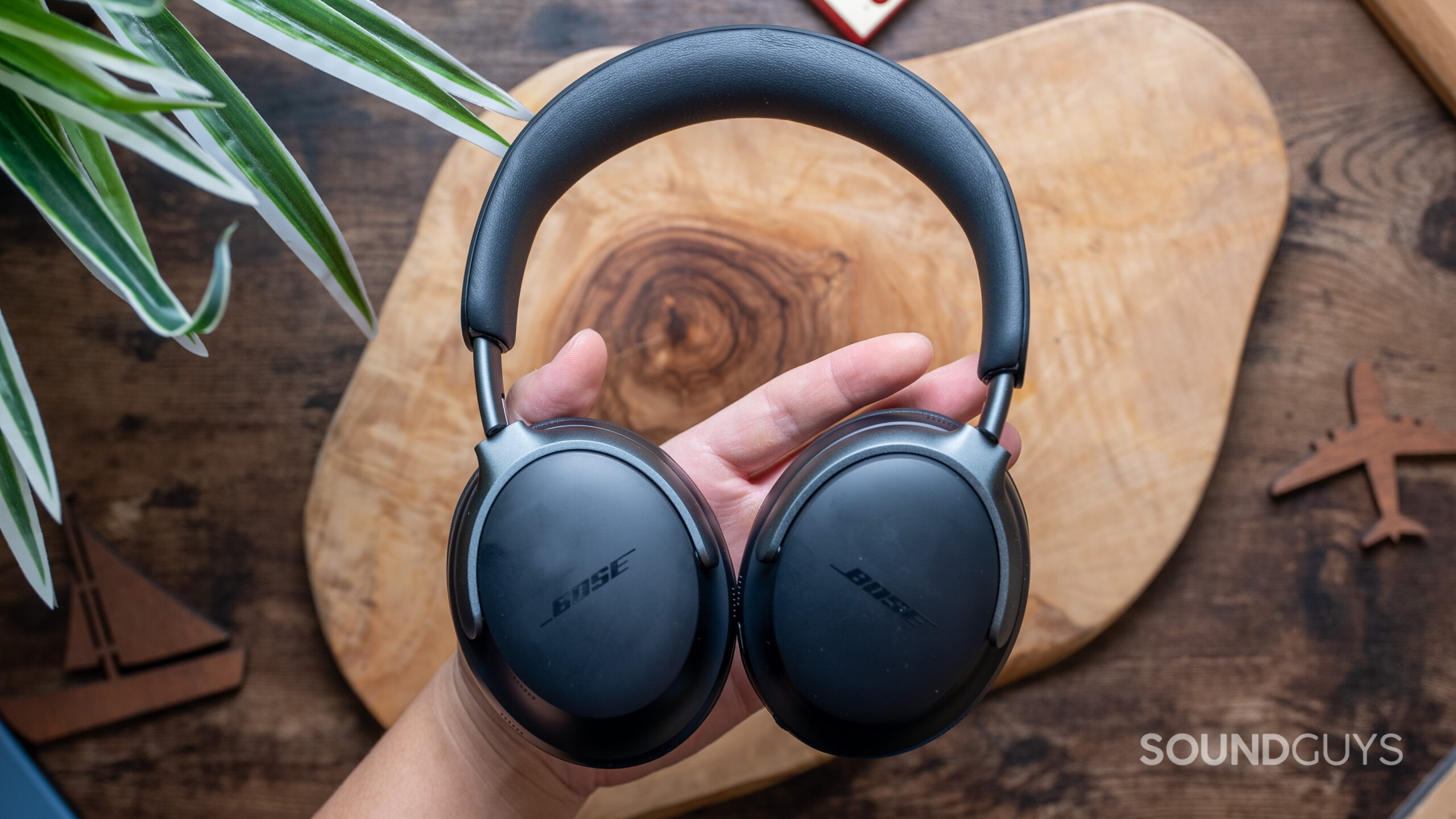 The Bose QuietComfort Ultra Headphones have a matte exterior.